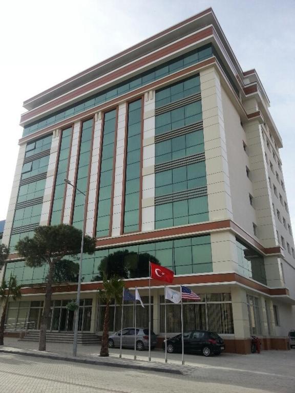 Palmcity Hotel Turgutlu Екстериор снимка