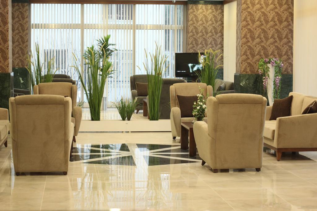 Palmcity Hotel Turgutlu Екстериор снимка