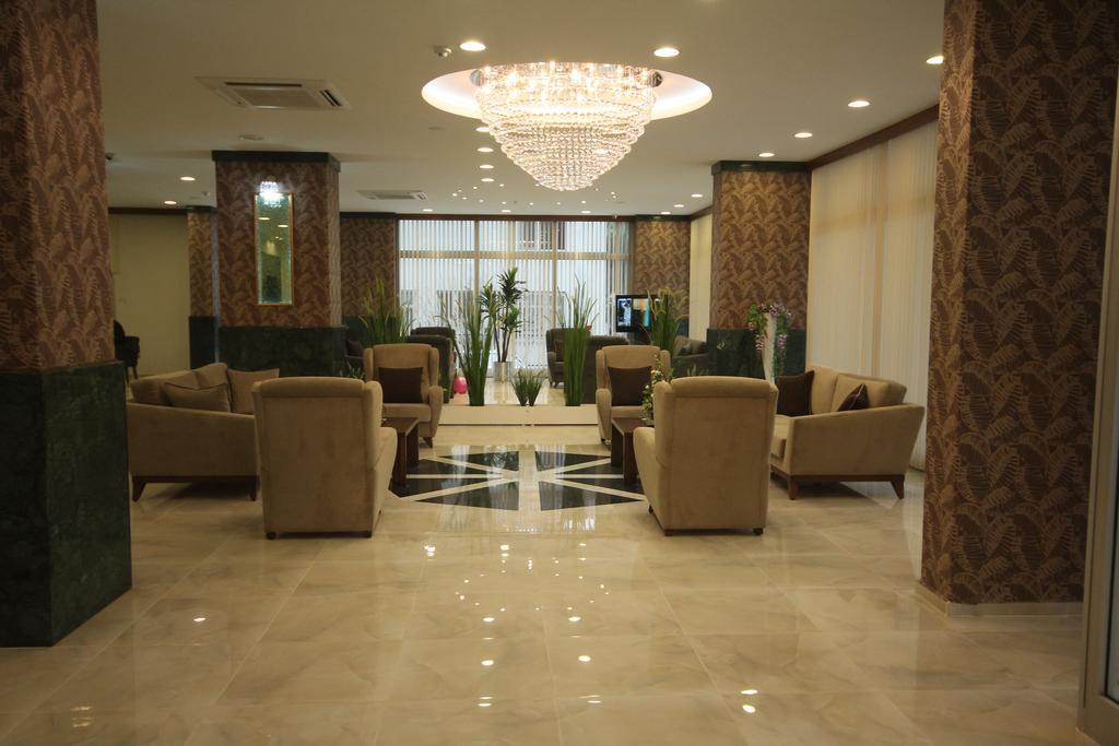 Palmcity Hotel Turgutlu Екстериор снимка